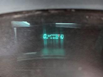 Toyota Yaris Yaris (P1) Hatchback 1.3 16V VVT-i (2NZFE) [63kW]  (08-1999/11-2005) picture 2