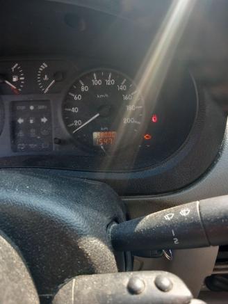 Renault Kangoo Kangoo (KC) MPV 1.6 16V (K4M-752) [70kW]  (06-2001/01-2008) picture 2