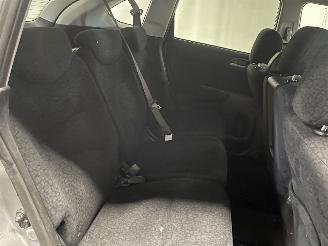 Honda Fr-v FR-V (BE) MPV 2.0 16V (K20A9) [110kW]  (02-2005/12-2006) picture 11
