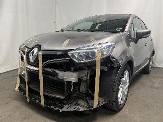 Unfallwagen Renault Captur Captur I (2R) SUV 1.2 TCE 16V EDC (H5F-403(H5F-D4)) [88kW]  (06-2013/.=
=2E.) 2014/6