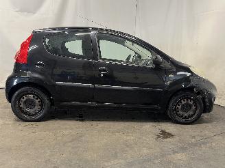 Peugeot 107 107 Hatchback 1.0 12V (384F(1KR)) [50kW]  (06-2005/05-2014) picture 7