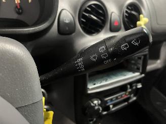 Hyundai Atos Atos Hatchback 1.1 12V (G4HD) [43kW]  (05-2003/05-2005) picture 19
