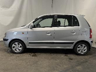 Hyundai Atos Atos Hatchback 1.1 12V (G4HD) [43kW]  (05-2003/05-2005) picture 3