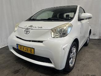 Schadeauto Toyota iQ iQ Hatchback 3-drs 1.0 12V VVT-i (1KR-FE) [50kW]  (01-2009/12-2015) 2009/3