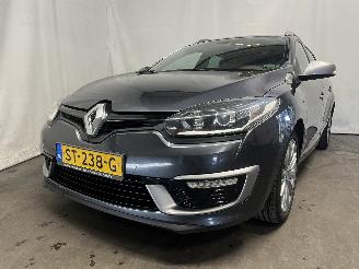 Auto incidentate Renault Mégane Megane III Grandtour (KZ) Combi 5-drs 1.2 16V TCE 130 (H5F-404(H5F-B4)=
) [97kW]  (01-2013/02-2016) 2014/12