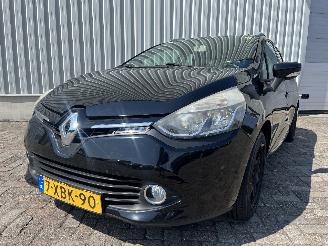 Avarii autoturisme Renault Clio Clio IV Estate/Grandtour (7R) Combi 5-drs 0.9 Energy TCE 90 12V (H4B-4=
12(H4B-G4)) [66kW]  (01-2013/08-2021) 2014/6