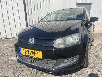 krockskadad bil auto Volkswagen Polo Polo V (6R) Hatchback 1.2 TDI 12V BlueMotion (CFWA(Euro 5)) [55kW]  (1=
0-2009/05-2014) 2012/4