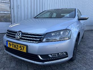 Schadeauto Volkswagen Passat Passat (362) Sedan 1.6 TDI 16V Bluemotion (CAYC(Euro 5)) [77kW]  (08-2=
010/12-2014) 2013/1