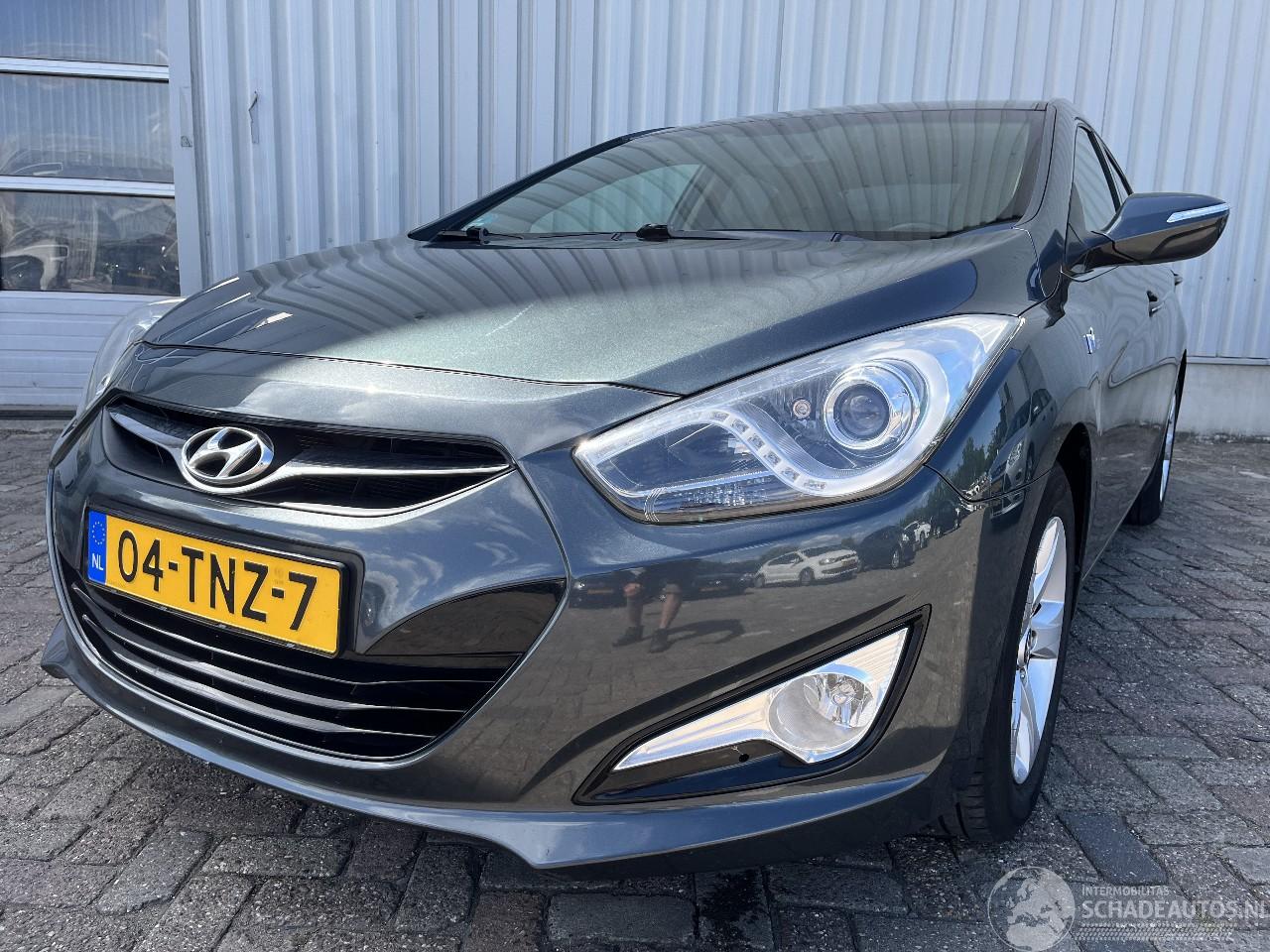 Hyundai I-40 i40 (VFA) Sedan 1.6 GDI 16V (G4FD(Euro 4)) [99kW]  (03-2012/05-2019)