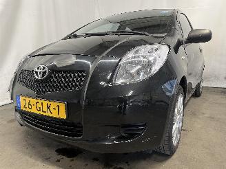 uszkodzony samochody osobowe Toyota Yaris Yaris II (P9) Hatchback 1.0 12V VVT-i (1KR-FE) [51kW]  (08-2005/12-201=
1) 2008/7