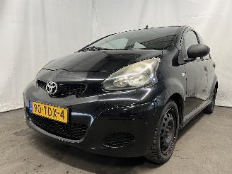 krockskadad bil auto Toyota Aygo Aygo (B10) Hatchback 1.0 12V VVT-i (1KR-FE) [50kW]  (07-2005/05-2014) 2012/1