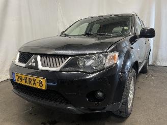  Mitsubishi Outlander Outlander (CW) SUV 2.4 16V Mivec 4x2 (4B12) [125kW]  (11-2006/11-2012)= 2008/1