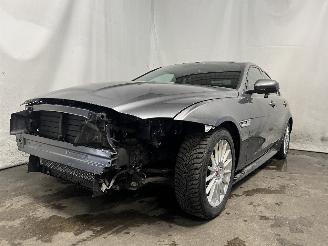  Jaguar XE XE Sedan 2.0 D E-Performance 16V (204DTD(AJ20D4)) [120kW]  (03-2015/..=
=2E) 2015/6