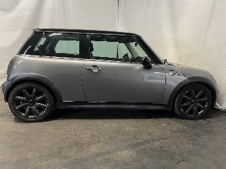 Mini Mini Mini (R50/53) Hatchback 1.6 16V Cooper S (W11-B16A) [120kW]  (03-2002/=
09-2006) picture 6
