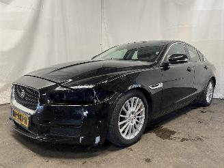 Jaguar XE XE Sedan 2.0 D E-Performance 16V (204DTD(AJ20D4)) [120kW]  (03-2015/..=
=2E) picture 3