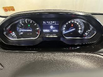 Peugeot 208 208 I (CA/CC/CK/CL) Hatchback 1.2 Vti 12V PureTech 82 (EB2F(HMZ)) [60k=
W]  (03-2012/12-2019) picture 20