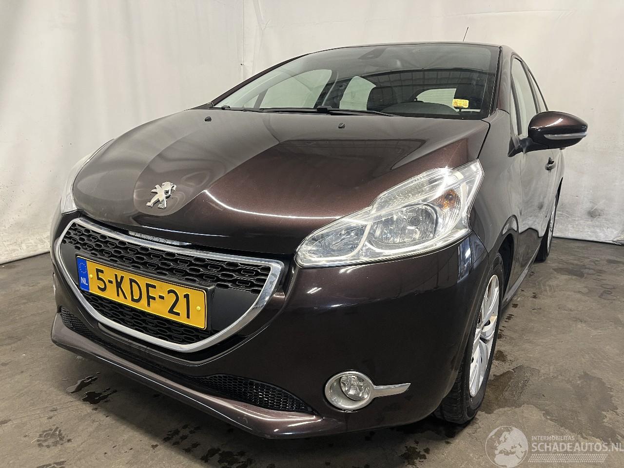 Peugeot 208 208 I (CA/CC/CK/CL) Hatchback 1.2 Vti 12V PureTech 82 (EB2F(HMZ)) [60k=
W]  (03-2012/12-2019)