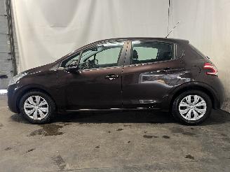 Peugeot 208 208 I (CA/CC/CK/CL) Hatchback 1.2 Vti 12V PureTech 82 (EB2F(HMZ)) [60k=
W]  (03-2012/12-2019) picture 4