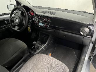 Volkswagen Up! Up! (121) Hatchback 1.0 12V 60 (CHYE) [44kW]  (08-2011/08-2020) picture 17