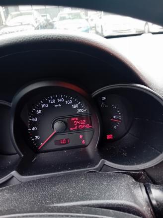Kia Picanto Picanto (TA) Hatchback 1.0 12V (G3LA) [51kW]  (05-2011/06-2017) picture 2