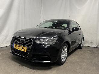 krockskadad bil auto Audi A1 A1 (8X1/8XK) Hatchback 3-drs 1.2 TFSI (CBZA) [63kW]  (05-2010/04-2015)= 2011/11