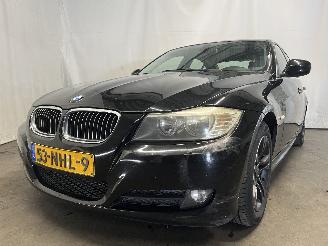 Damaged car BMW 3-serie 3 serie (E90) Sedan 316i 16V (N43-B16A) [90kW]  (09-2007/10-2011) 2010/9