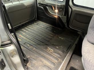 Renault Kangoo Kangoo (KC) MPV 1.6 16V (K4M-752) [70kW]  (06-2001/01-2008) picture 10