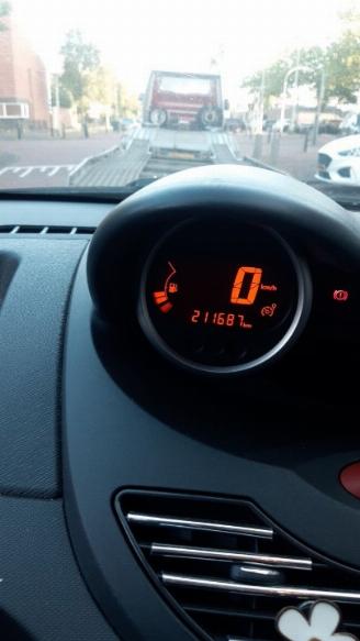 Renault Twingo Twingo II (CN) Hatchback 3-drs 1.2 16V (D4F-764(D4F-E7)) [55kW]  (03-2=
007/09-2014) picture 2