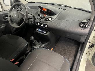 Renault Twingo Twingo II (CN) Hatchback 3-drs 1.2 16V (D4F-764(D4F-E7)) [55kW]  (03-2=
007/09-2014) picture 13