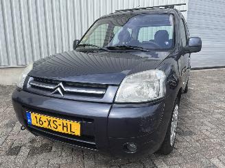 skadebil auto Citroën Berlingo Berlingo Cinqspace, Multispace MPV 1.6 16V (TU5JP4(NFU)) [80kW]  (10-2=
000/12-2011) 2007/9