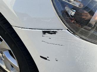 Volvo V-40 V40 Cross Country (MZ) Hatchback 5-drs 1.6 D2 (D4162T) [84kW]  (10-201=
2/12-2016) picture 10