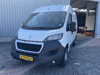 Schadeauto Peugeot Boxer Boxer (U9) Van 2.0 BlueHDi 130 (DW10FUD(AHN)) [96kW]  (07-2015/09-2019=
) 2018/4