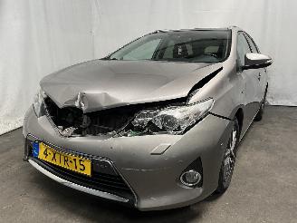 uszkodzony samochody osobowe Toyota Auris Auris Touring Sports (E18) Combi 1.8 16V Hybrid (2ZRFXE) [100kW]  (07-=
2013/12-2018) 2014/10
