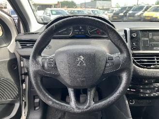 Peugeot 208 208 I (CA/CC/CK/CL) Hatchback 1.2 Vti 12V PureTech 82 (EB2F(HMZ)) [60k=
W]  (03-2012/12-2019) picture 20