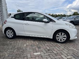 Peugeot 208 208 I (CA/CC/CK/CL) Hatchback 1.2 Vti 12V PureTech 82 (EB2F(HMZ)) [60k=
W]  (03-2012/12-2019) picture 6