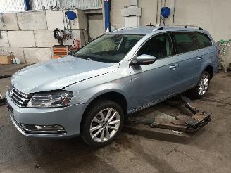 Auto da rottamare Volkswagen Passat Passat Variant (365) Combi 2.0 TDI 16V 177 (CFGC) [130kW]  (12-2012/12=
-2014) 2013