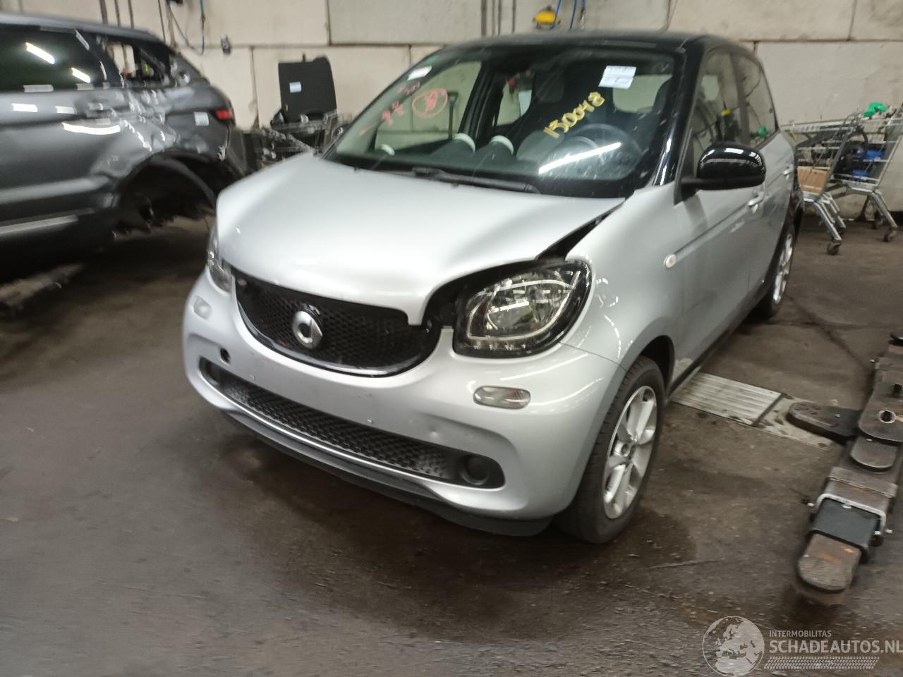 Smart Forfour Forfour (453) Hatchback 5-drs 1.0 12V (M281.920) [52kW]  (07-2014/...)=