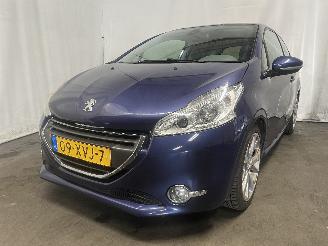 skadebil auto Peugeot 208 208 I (CA/CC/CK/CL) Hatchback 1.6 e-HDi FAP (DV6DTED(9HP)) [68kW]  (03=
-2012/12-2019) 2012/8