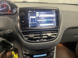Peugeot 208 208 I (CA/CC/CK/CL) Hatchback 1.6 e-HDi FAP (DV6DTED(9HP)) [68kW]  (03=
-2012/12-2019) picture 16