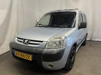 Sloopauto Peugeot Partner Partner Combispace MPV 1.6 16V (TU5JP4(NFU)) [80kW]  (07-2001/03-2008)= 2005/4