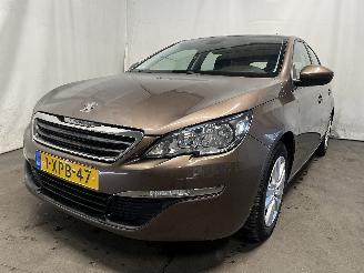 Coche accidentado Peugeot 308 308 (L3/L8/LB/LH/LP) Hatchback 5-drs 1.2 12V e-THP PureTech 130 (EB2DT=
S(HNY)) [96kW]  (11-2013/06-2021) 2014/10