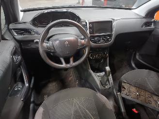 Peugeot 208 208 I (CA/CC/CK/CL) Hatchback 1.0 Vti 12V PureTech (EB0(ZMZ)) [50kW]  =
(03-2012/12-2019) picture 5
