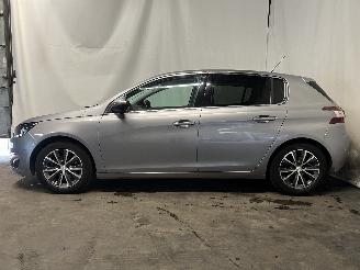 Peugeot 308 308 (L3/L8/LB/LH/LP) Hatchback 5-drs 1.2 12V e-THP PureTech 130 (EB2DT=
S(HNY)) [96kW]  (11-2013/06-2021) picture 4