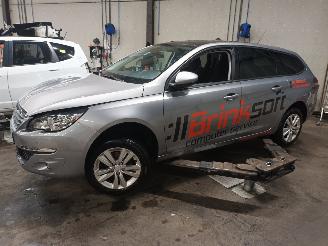 Uttjänta bilar auto Peugeot 308 308 SW (L4/L9/LC/LJ/LR) Combi 5-drs 1.6 BlueHDi 120 (DV6FC(BHZ)) [88kW=
]  (03-2014/12-2021) 2015/11