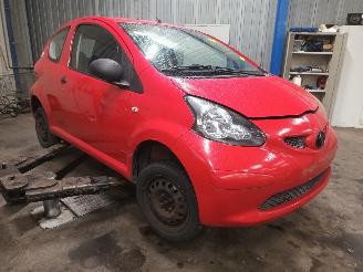 Toyota Aygo Aygo (B10) Hatchback 1.0 12V VVT-i (1KR-FE) [50kW]  (07-2005/05-2014) picture 2