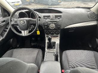 Mazda 3 3 Sport (BL14/BLA4/BLB4) Hatchback 1.6i MZR 16V (Z682) [77kW]  (12-200=
8/09-2014) picture 15