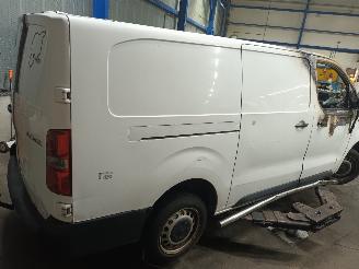 Toyota Proace ProAce Van 1.6 D-4D 95 16V (3WZTV(DV6FDU)) [70kW]  (02-2016/04-2020) picture 3