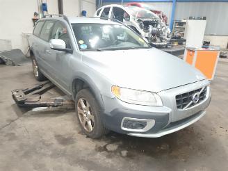 Volvo Xc-70 XC70 (BZ) SUV 2.4 D5 20V AWD (D5244T4) [136kW]  (04-2007/12-2009) picture 2