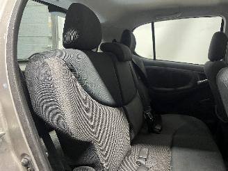 Toyota Yaris Yaris (P1) Hatchback 1.0 16V VVT-i (1SZFE) [48kW]  (03-2003/09-2005) picture 17