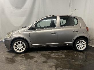 Toyota Yaris Yaris (P1) Hatchback 1.0 16V VVT-i (1SZFE) [48kW]  (03-2003/09-2005) picture 4
